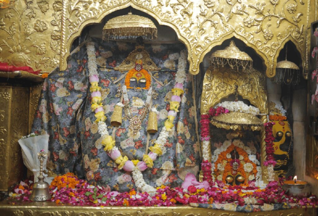 Niana devi mandir pooja